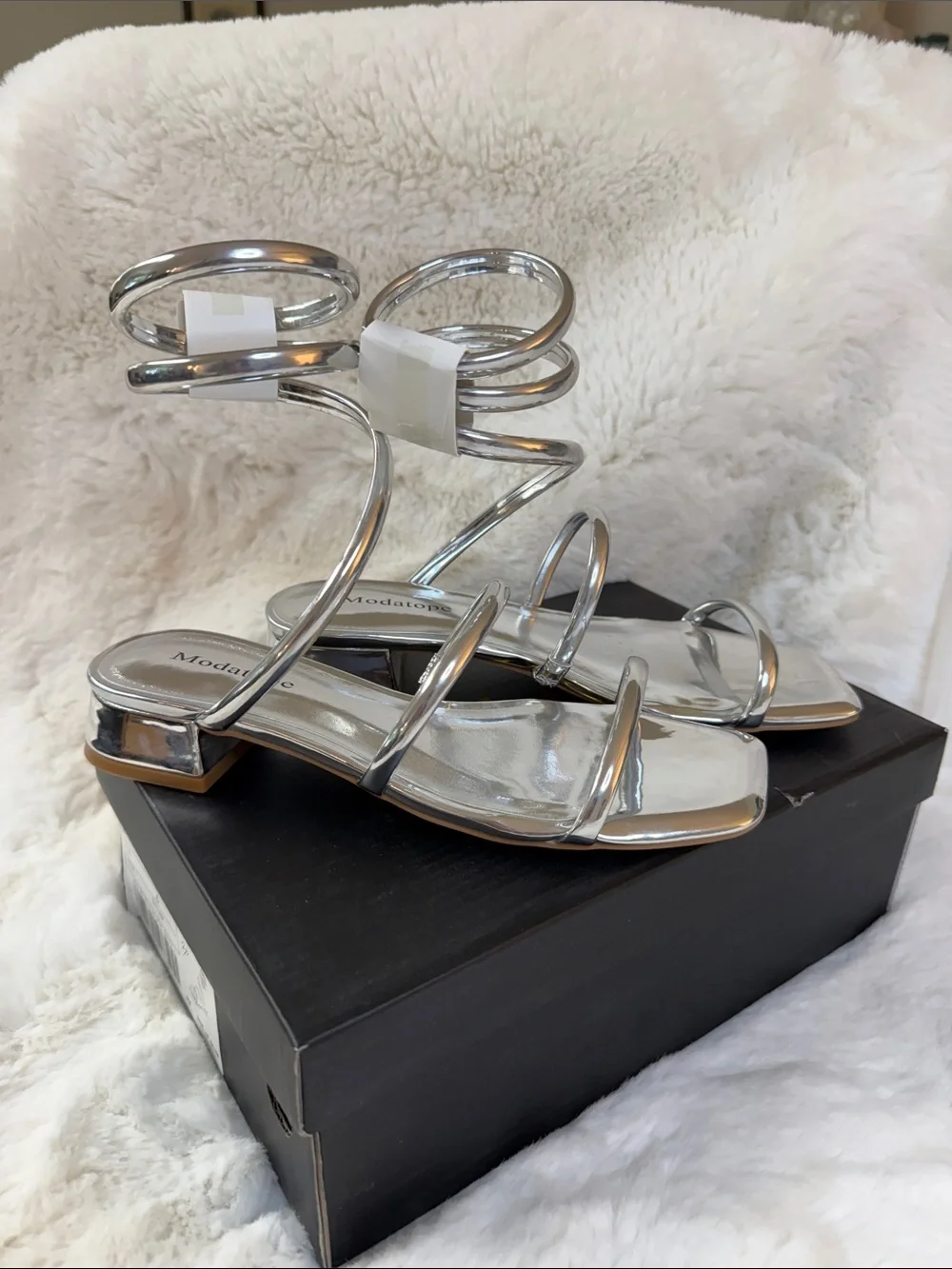 Modatope Metallic Silver Spiral-Strap Gladiator Sandals